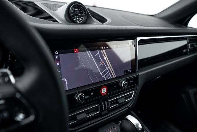 2026 Macan picture #15