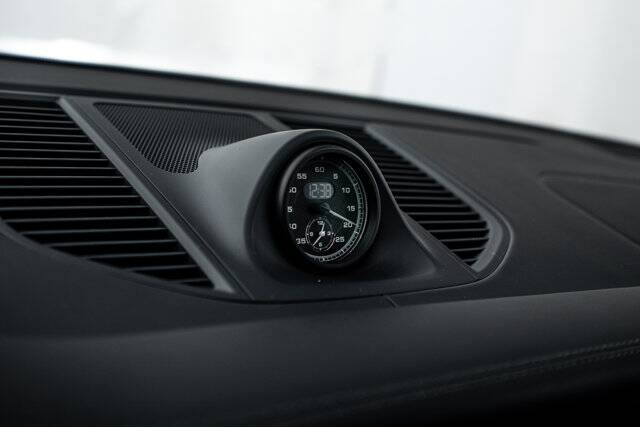 2026 Macan picture #17