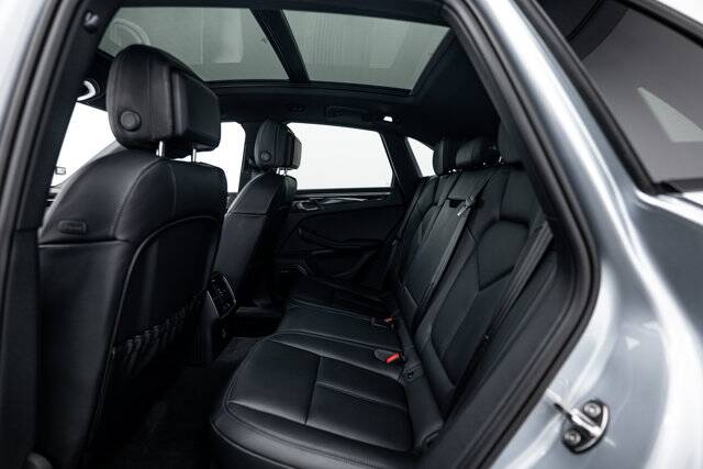 2026 Macan picture #22