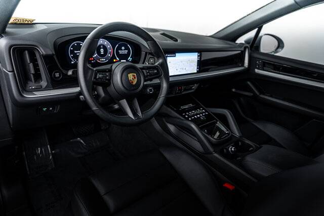 2024 Cayenne picture #4