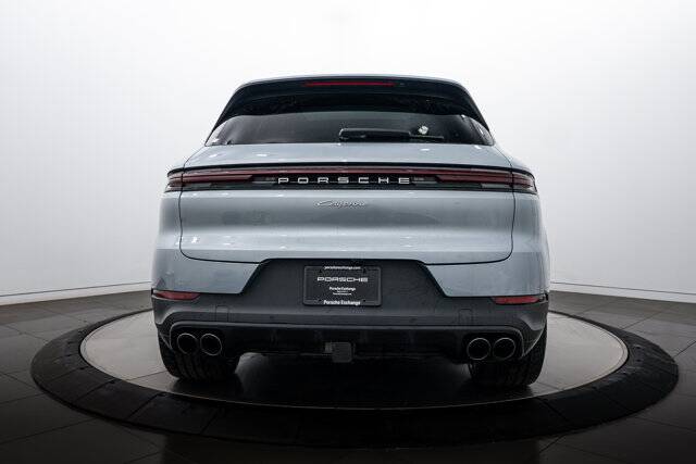 2024 Cayenne picture #6