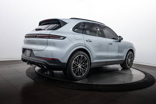 2024 Cayenne picture #7