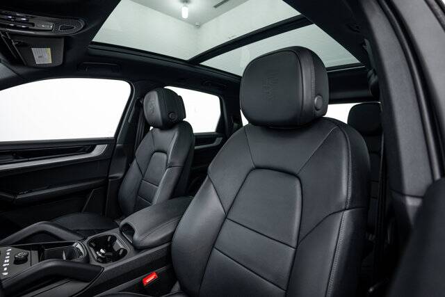 2024 Cayenne picture #20