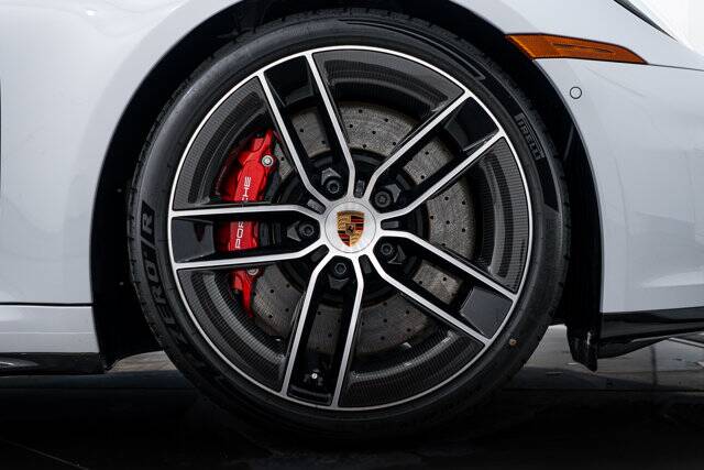 2026 911 Carrera GTS picture #11