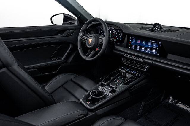 2026 911 Carrera GTS picture #12