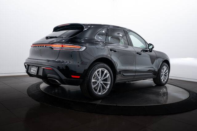 2026 Macan picture #7