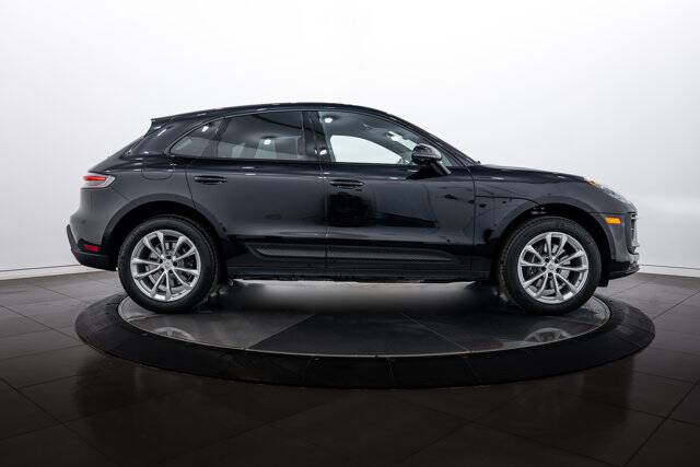 2026 Macan picture #8