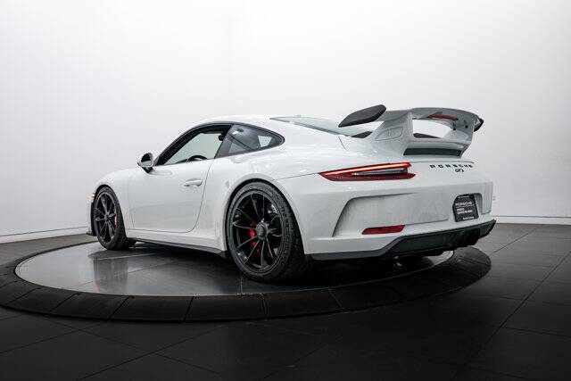 2018 911 GT3 picture #3