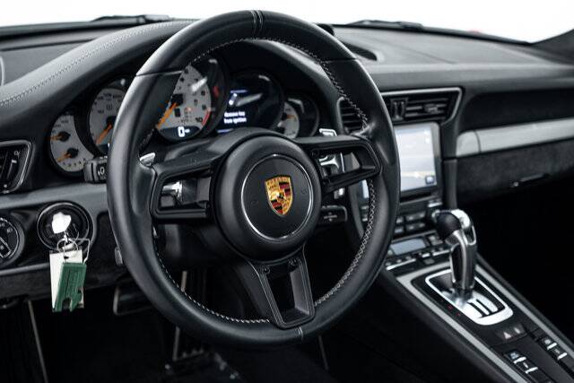 2018 911 GT3 picture #12