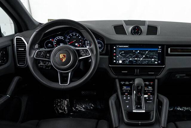 2023 Cayenne Platinum Edition picture #13