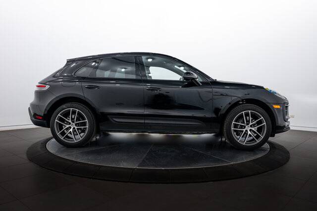 2024 Macan picture #8