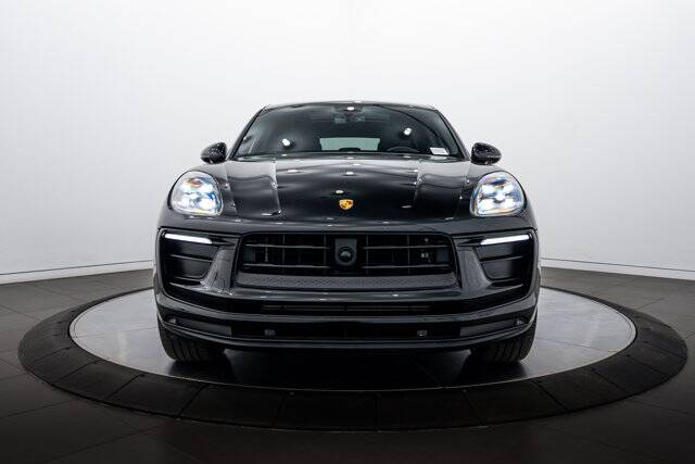 2024 Macan picture #10