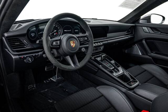2024 911 Carrera T picture #4