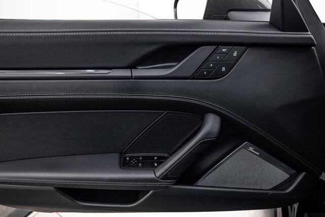 2024 911 Carrera T picture #19