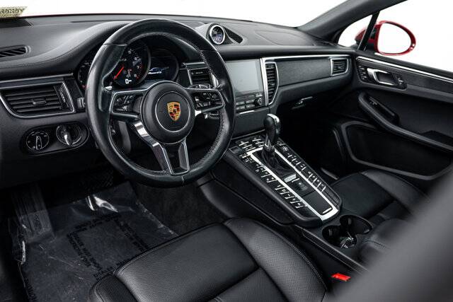 2018 Macan GTS picture #4