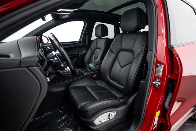 2018 Macan GTS picture #5