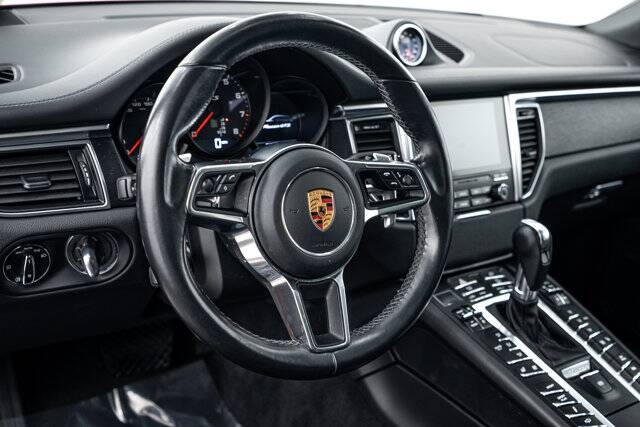 2018 Macan GTS picture #13