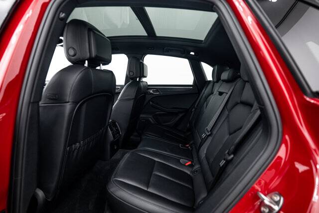 2018 Macan GTS picture #23