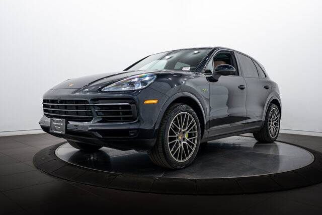 2023 Cayenne Platinum Edition E-Hybrid picture #1