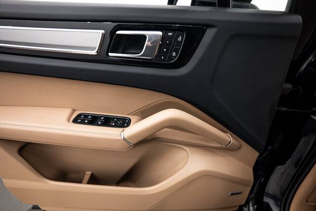 2023 Cayenne Platinum Edition E-Hybrid picture #19