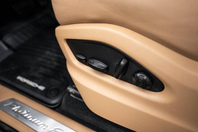 2023 Cayenne Platinum Edition E-Hybrid picture #21