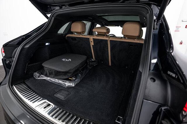 2023 Cayenne Platinum Edition E-Hybrid picture #25