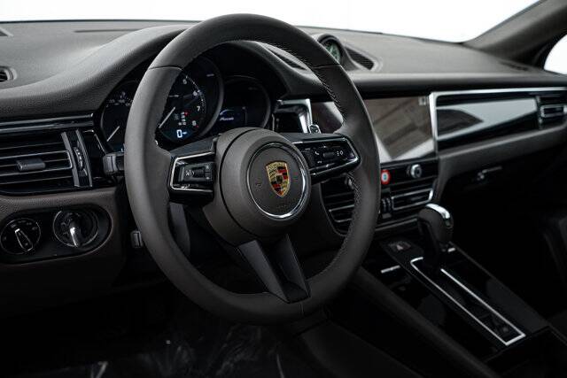 2026 Macan picture #13