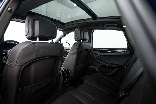 2026 Macan picture #23