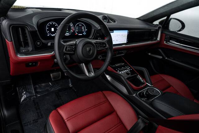 2026 Cayenne Turbo E-Hybrid picture #4