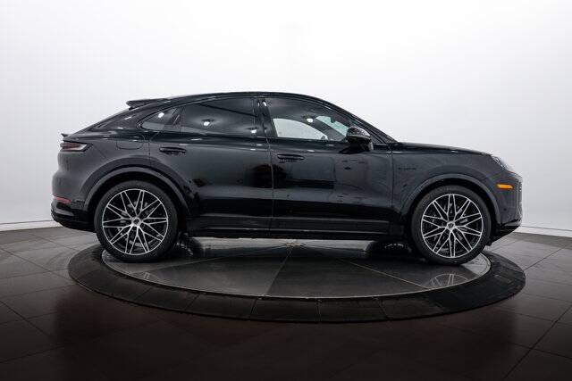 2026 Cayenne Turbo E-Hybrid picture #8