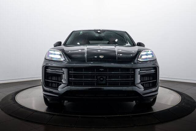 2026 Cayenne Turbo E-Hybrid picture #10