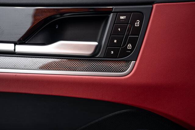 2026 Cayenne Turbo E-Hybrid picture #19