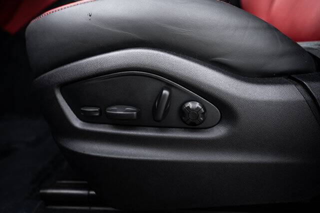 2026 Cayenne Turbo E-Hybrid picture #21