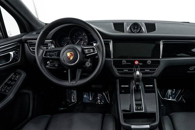 2026 Macan picture #13