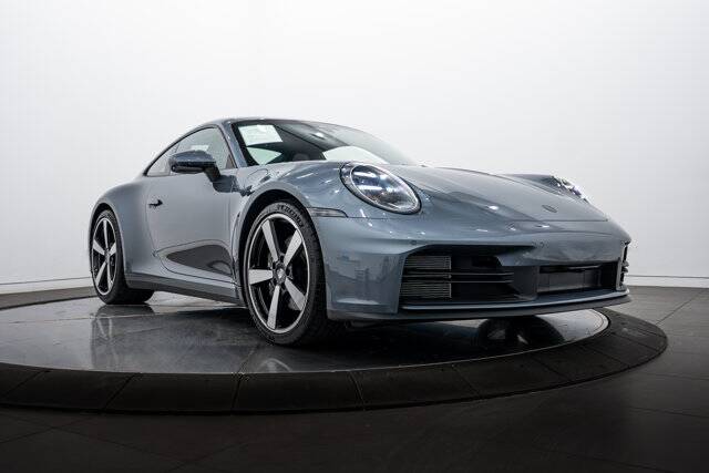 2025 911 Carrera picture #9