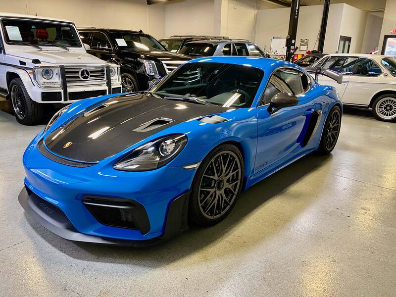 2023 GT4 RS picture #2