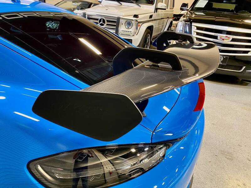 2023 GT4 RS picture #9