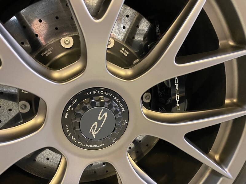 2023 GT4 RS picture #10