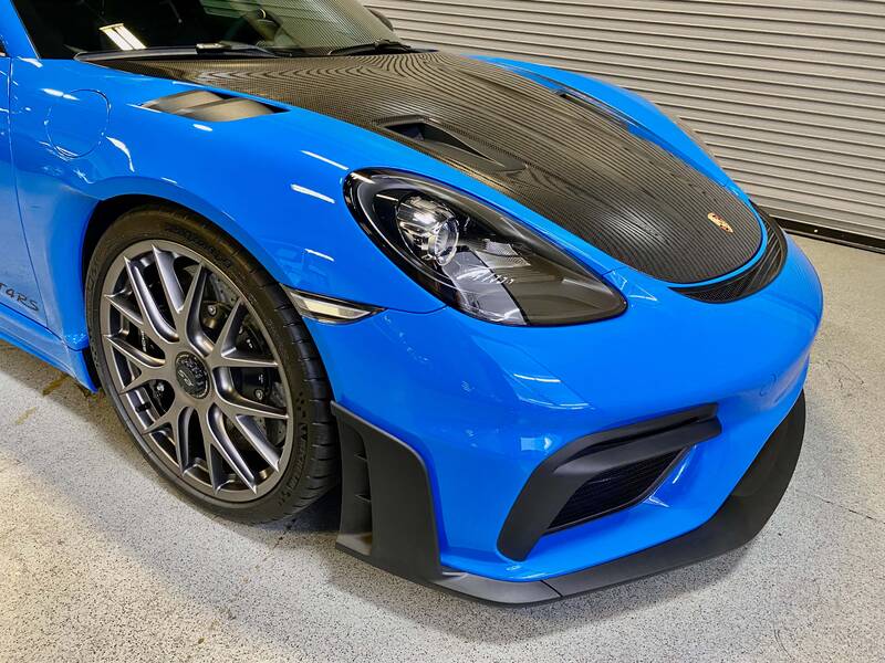 2023 GT4 RS picture #12