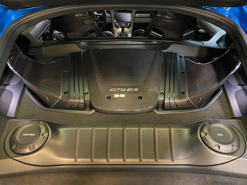 2023 GT4 RS picture #16