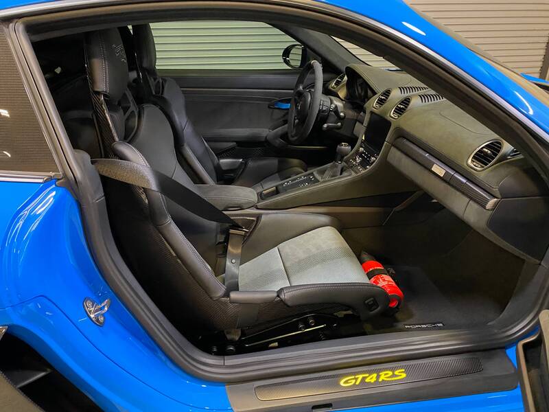 2023 GT4 RS picture #21