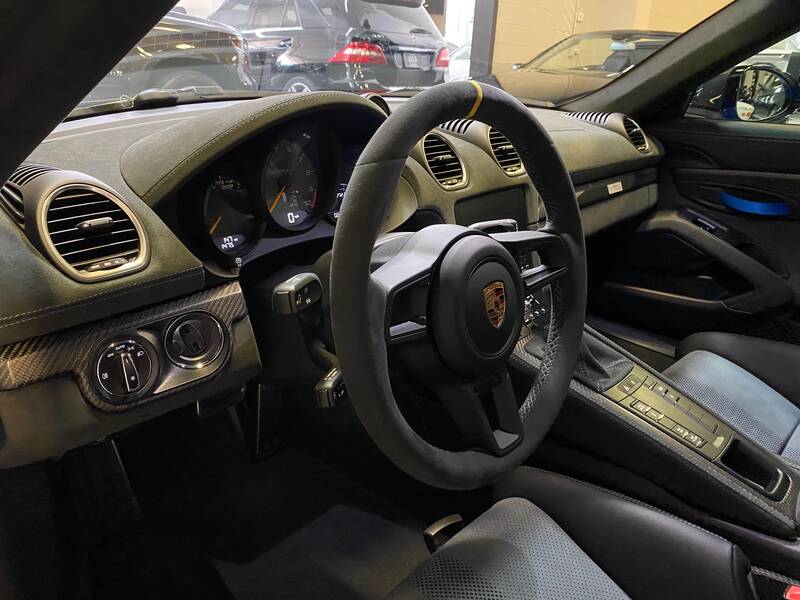 2023 GT4 RS picture #25