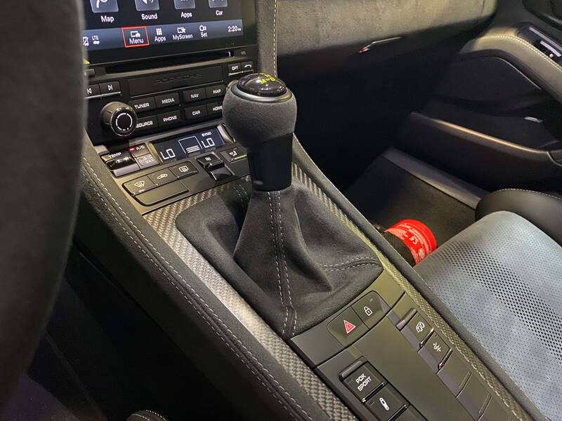 2023 GT4 RS picture #29
