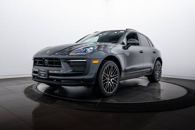 2026 Macan picture #1