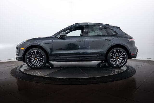 2026 Macan picture #2