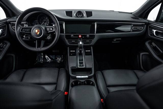 2026 Macan picture #12