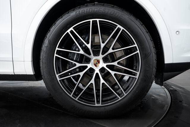 2026 Cayenne picture #11