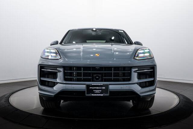 2025 Cayenne picture #10