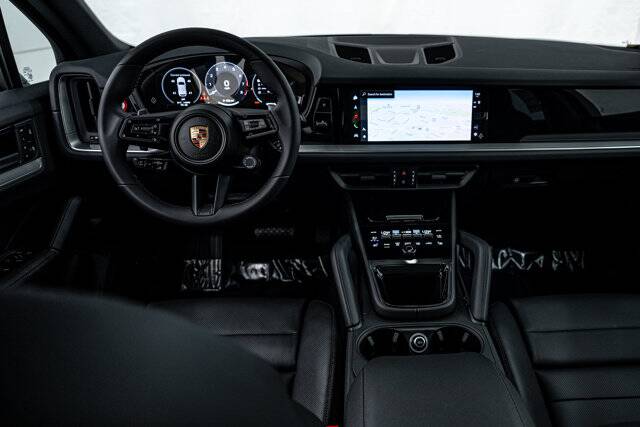 2025 Cayenne picture #14