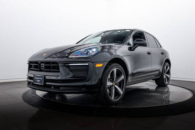 2025 Macan picture #1